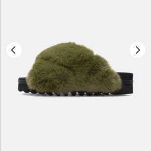 Roam fur cloud slipper Forrest sz 8